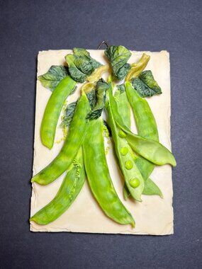 Decorative Cottagecore 3D Resin Green Snap Snow Pea Vegetable Tile Wall Hanger